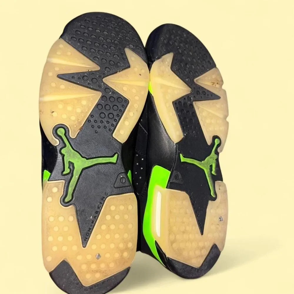 Jordan 6 Retro Electric Green - Size 4Y